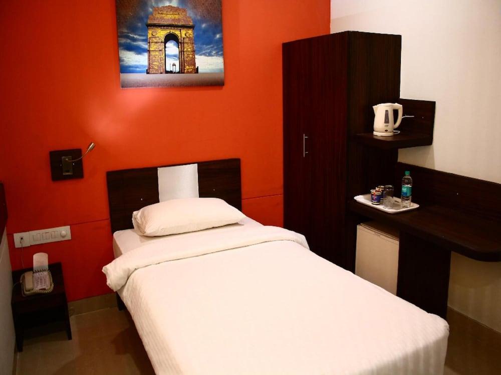 Hotel East Delhi Nové Dillí Exteriér fotografie